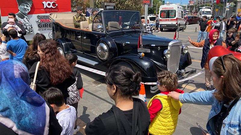 Atatürk’ün makam aracı Giresun'da sergilendi