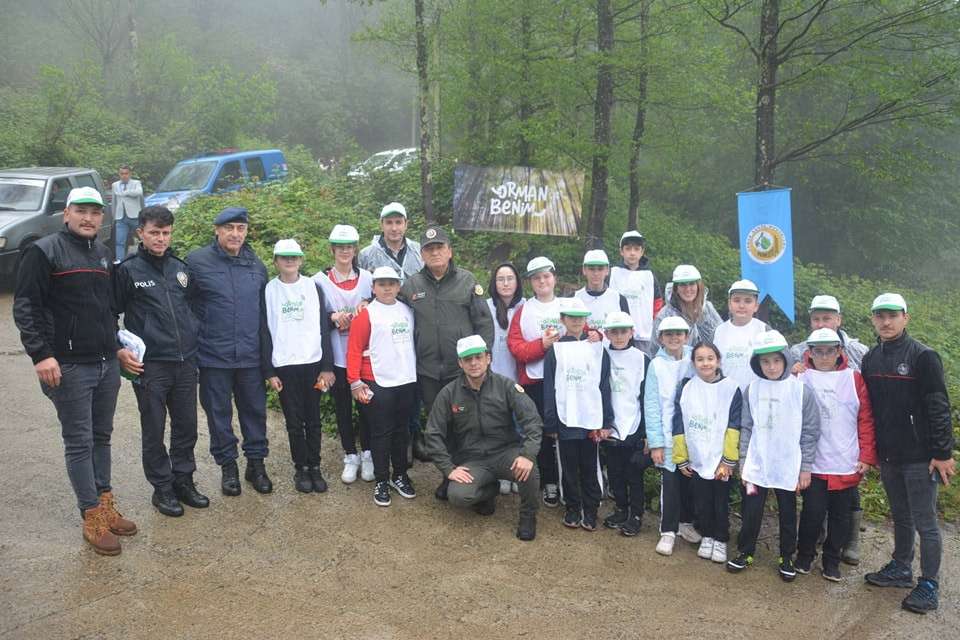 EYNESİL'DE 'ORMAN BENİM' ETKİNLİĞİ DÜZENLENDİ 